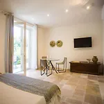 Rosa *