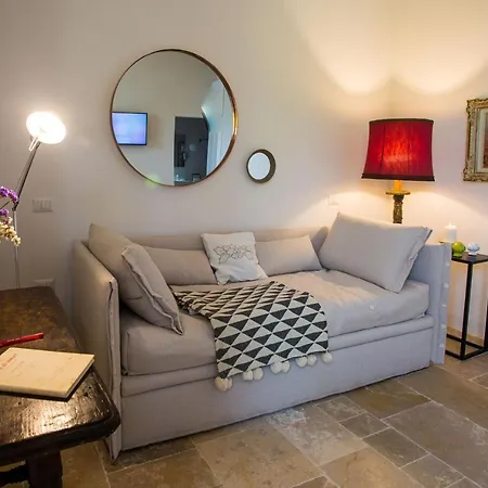 Rosa Apartment *