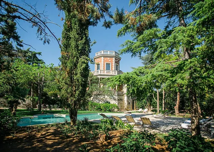 Rosa קונברסאנו